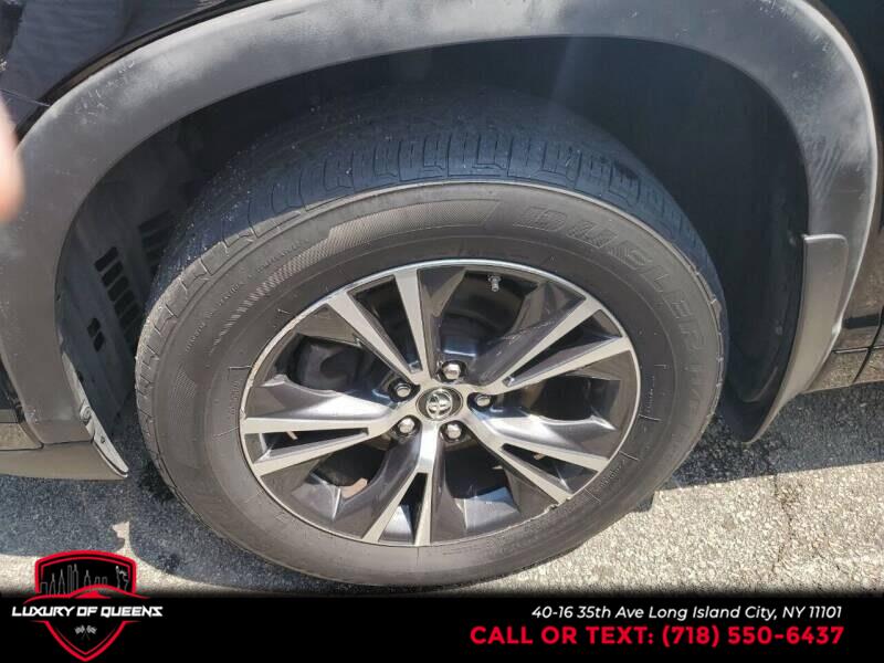 2017 Toyota Highlander LE Plus V6 AWD (Natl), available for sale in Long Island City, New York | Luxury Of Queens. Long Island City, New York 2017 Toyota Highlander LE Plus V6 AWD (Natl), available for sale in Long Island City, New York | Luxury Of Queens. Long Island City, New York