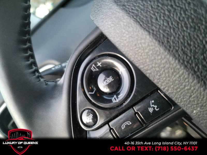 Used Toyota Prius XLE (Natl) 2020 | Luxury Of Queens. Long Island City, New York Used Toyota Prius XLE (Natl) 2020 | Luxury Of Queens. Long Island City, New York
