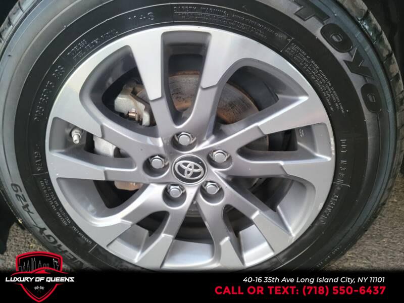 Used Toyota Prius XLE (Natl) 2020 | Luxury Of Queens. Long Island City, New York Used Toyota Prius XLE (Natl) 2020 | Luxury Of Queens. Long Island City, New York