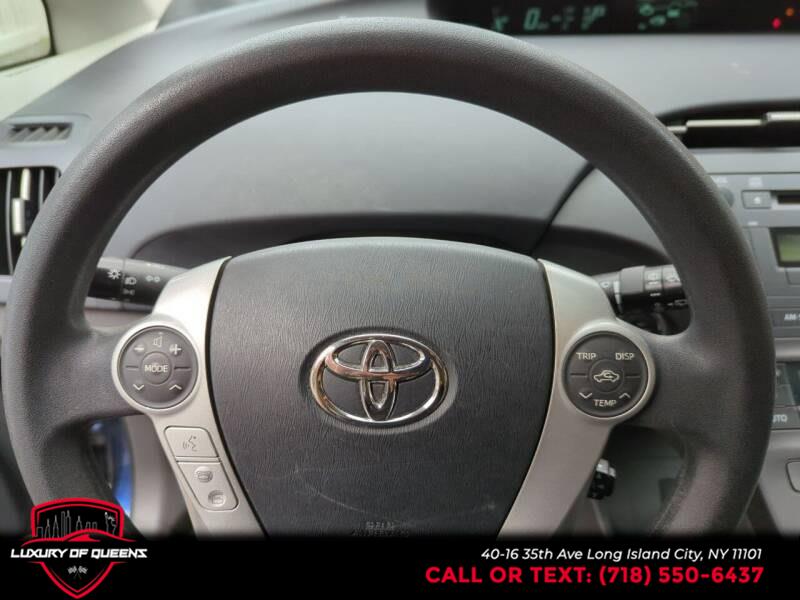 Used Toyota Prius 5dr HB III 2010 | Luxury Of Queens. Long Island City, New York Used Toyota Prius 5dr HB III 2010 | Luxury Of Queens. Long Island City, New York