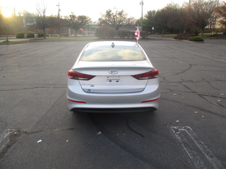 Used Hyundai Elantra SE 2.0L Auto (Ulsan) *Ltd Avail* 2017 | Universal Motors LLC. New Britain, Connecticut Used Hyundai Elantra SE 2.0L Auto (Ulsan) *Ltd Avail* 2017 | Universal Motors LLC. New Britain, Connecticut