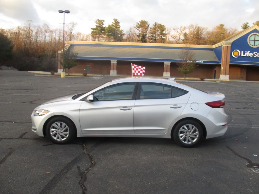 Used Hyundai Elantra SE 2.0L Auto (Ulsan) *Ltd Avail* 2017 | Universal Motors LLC. New Britain, Connecticut Used Hyundai Elantra SE 2.0L Auto (Ulsan) *Ltd Avail* 2017 | Universal Motors LLC. New Britain, Connecticut