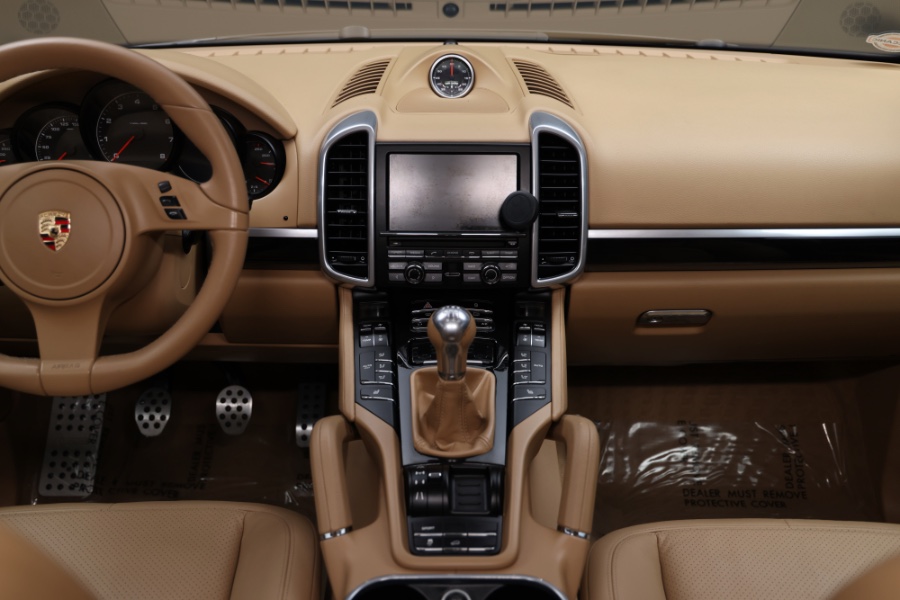 2012 Porsche Cayenne AWD 4dr Man, available for sale in North Salem, New York | Meccanic Shop North Inc. North Salem, New York 2012 Porsche Cayenne AWD 4dr Man, available for sale in North Salem, New York | Meccanic Shop North Inc. North Salem, New York