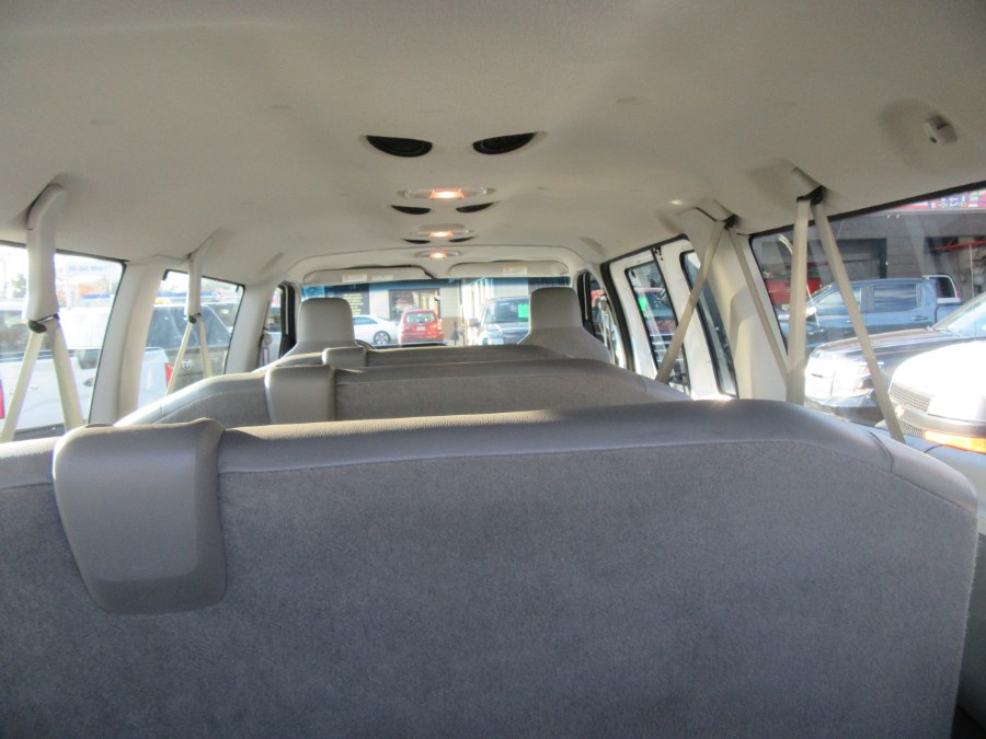 Used Ford Econoline Wagon E-350 Super Duty Ext XLT 2013 | Royalty Auto Sales. Little Ferry, New Jersey Used Ford Econoline Wagon E-350 Super Duty Ext XLT 2013 | Royalty Auto Sales. Little Ferry, New Jersey