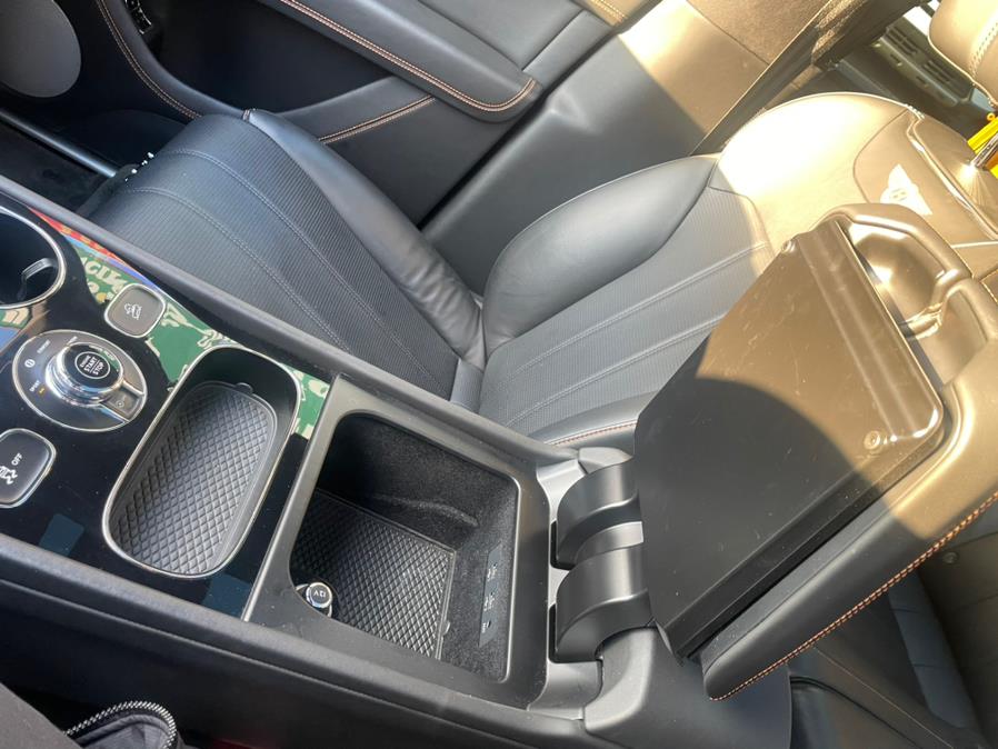 2019 Bentley Bentayga V8 AWD, available for sale in Jamaica, New York | Sylhet Motors Inc.. Jamaica, New York 2019 Bentley Bentayga V8 AWD, available for sale in Jamaica, New York | Sylhet Motors Inc.. Jamaica, New York