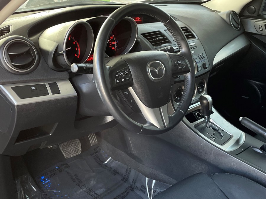 2010 Mazda Mazda3 5dr HB Auto s Sport, available for sale in Corona, California | Green Light Auto. Corona, California 2010 Mazda Mazda3 5dr HB Auto s Sport, available for sale in Corona, California | Green Light Auto. Corona, California