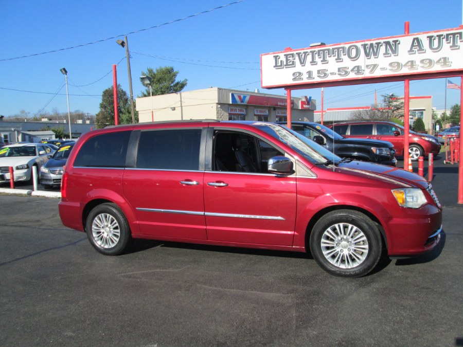 2015 Chrysler Town & Country 4dr Wgn Touring-L, available for sale in Levittown, Pennsylvania | Levittown Auto. Levittown, Pennsylvania 2015 Chrysler Town & Country 4dr Wgn Touring-L, available for sale in Levittown, Pennsylvania | Levittown Auto. Levittown, Pennsylvania