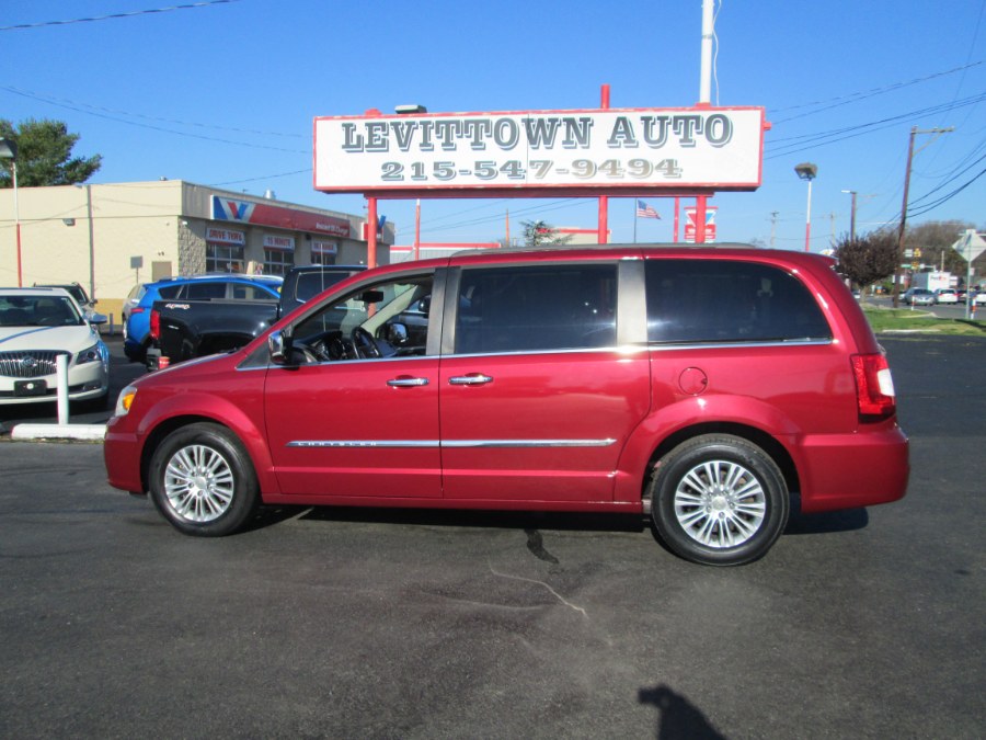 2015 Chrysler Town & Country 4dr Wgn Touring-L, available for sale in Levittown, Pennsylvania | Levittown Auto. Levittown, Pennsylvania 2015 Chrysler Town & Country 4dr Wgn Touring-L, available for sale in Levittown, Pennsylvania | Levittown Auto. Levittown, Pennsylvania