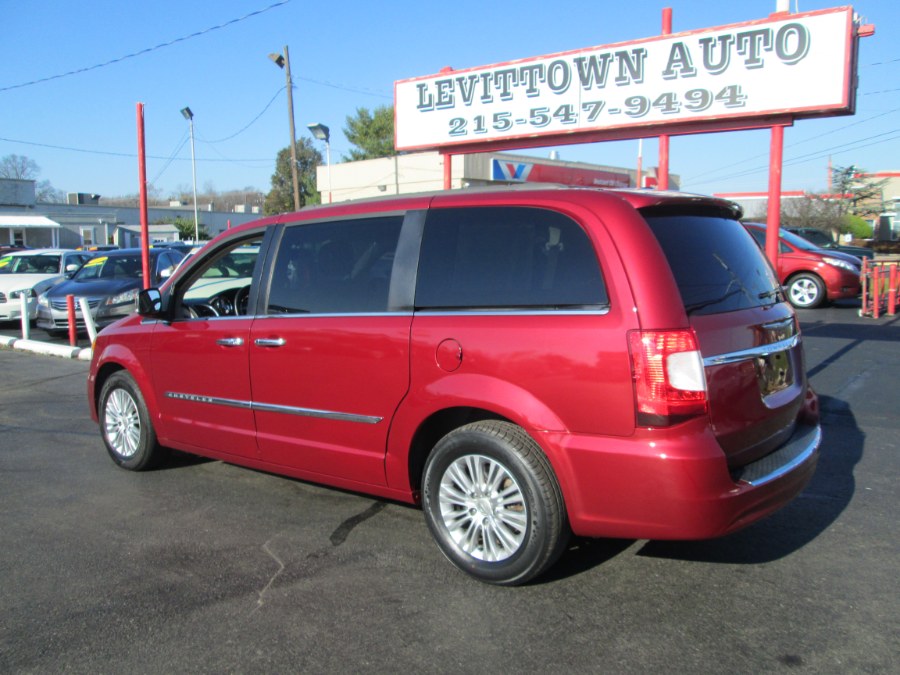 2015 Chrysler Town & Country 4dr Wgn Touring-L, available for sale in Levittown, Pennsylvania | Levittown Auto. Levittown, Pennsylvania 2015 Chrysler Town & Country 4dr Wgn Touring-L, available for sale in Levittown, Pennsylvania | Levittown Auto. Levittown, Pennsylvania