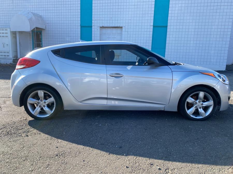 Used Hyundai Veloster 3dr Cpe Auto w/Black Int 2012 | Dealertown Auto Wholesalers. Milford, Connecticut