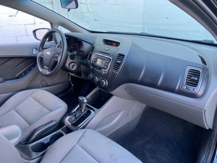 Used Kia Forte LX Auto 2017 | Dealertown Auto Wholesalers. Milford, Connecticut Used Kia Forte LX Auto 2017 | Dealertown Auto Wholesalers. Milford, Connecticut