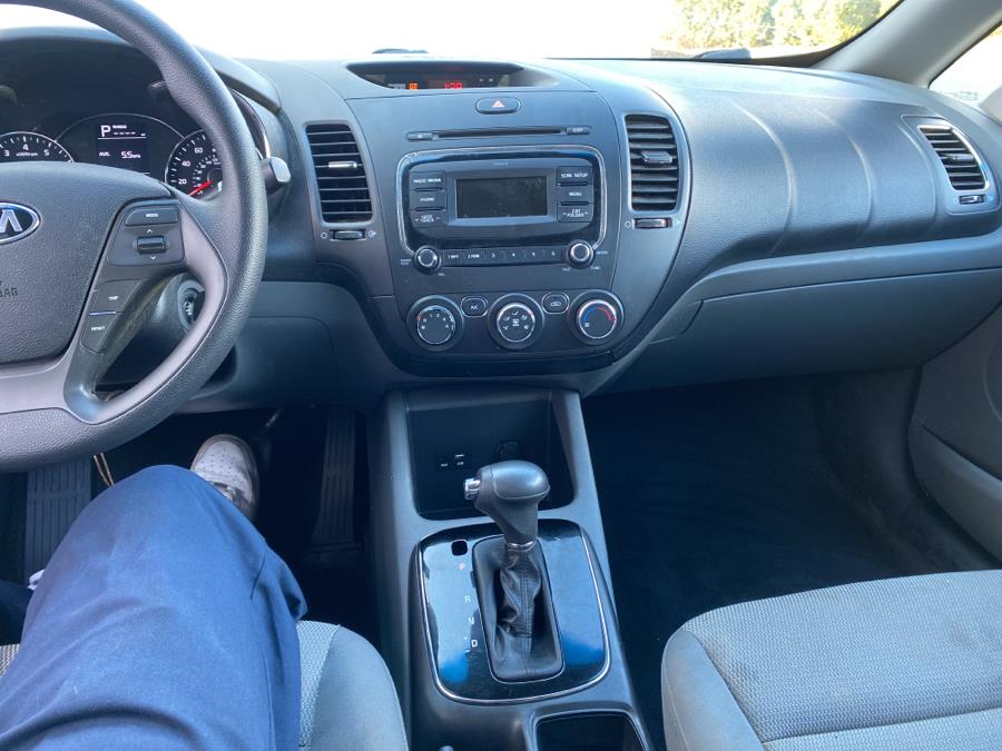 Used Kia Forte LX Auto 2017 | Dealertown Auto Wholesalers. Milford, Connecticut Used Kia Forte LX Auto 2017 | Dealertown Auto Wholesalers. Milford, Connecticut