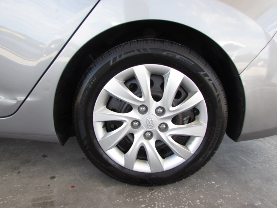 Used Hyundai Elantra 4dr Sdn Auto GLS (Ulsan Plant) 2012 | VIP Auto Enterprise, Inc. Orlando, Florida Used Hyundai Elantra 4dr Sdn Auto GLS (Ulsan Plant) 2012 | VIP Auto Enterprise, Inc. Orlando, Florida