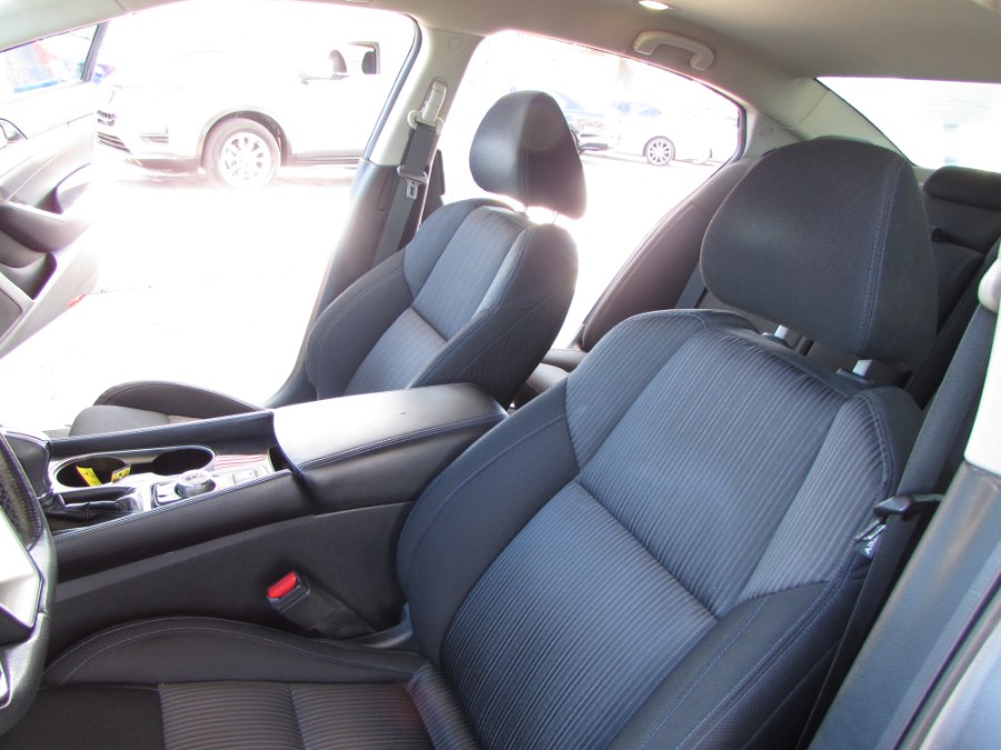 Used Nissan Maxima 4dr Sdn 3.5 Platinum 2016 | VIP Auto Enterprise, Inc. Orlando, Florida Used Nissan Maxima 4dr Sdn 3.5 Platinum 2016 | VIP Auto Enterprise, Inc. Orlando, Florida