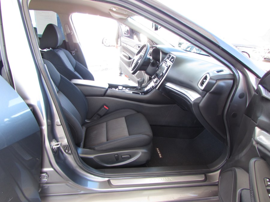 Used Nissan Maxima 4dr Sdn 3.5 Platinum 2016 | VIP Auto Enterprise, Inc. Orlando, Florida Used Nissan Maxima 4dr Sdn 3.5 Platinum 2016 | VIP Auto Enterprise, Inc. Orlando, Florida