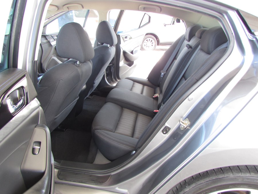 Used Nissan Maxima 4dr Sdn 3.5 Platinum 2016 | VIP Auto Enterprise, Inc. Orlando, Florida Used Nissan Maxima 4dr Sdn 3.5 Platinum 2016 | VIP Auto Enterprise, Inc. Orlando, Florida