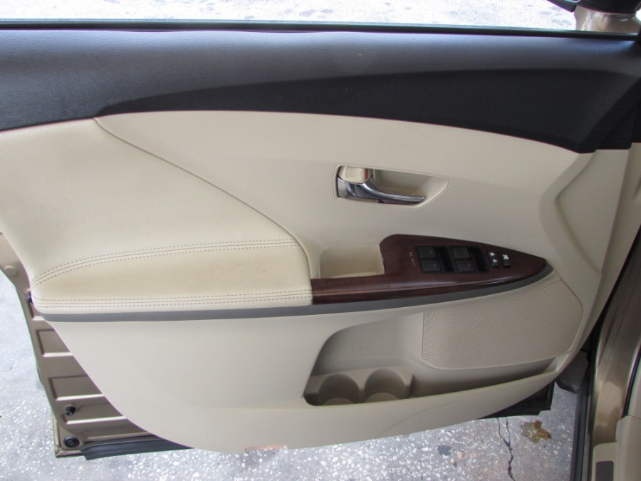 Used Toyota Venza 4dr Wgn V6 AWD XLE (Natl) 2012 | VIP Auto Enterprise, Inc. Orlando, Florida Used Toyota Venza 4dr Wgn V6 AWD XLE (Natl) 2012 | VIP Auto Enterprise, Inc. Orlando, Florida