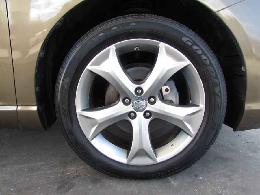 Used Toyota Venza 4dr Wgn V6 AWD XLE (Natl) 2012 | VIP Auto Enterprise, Inc. Orlando, Florida Used Toyota Venza 4dr Wgn V6 AWD XLE (Natl) 2012 | VIP Auto Enterprise, Inc. Orlando, Florida
