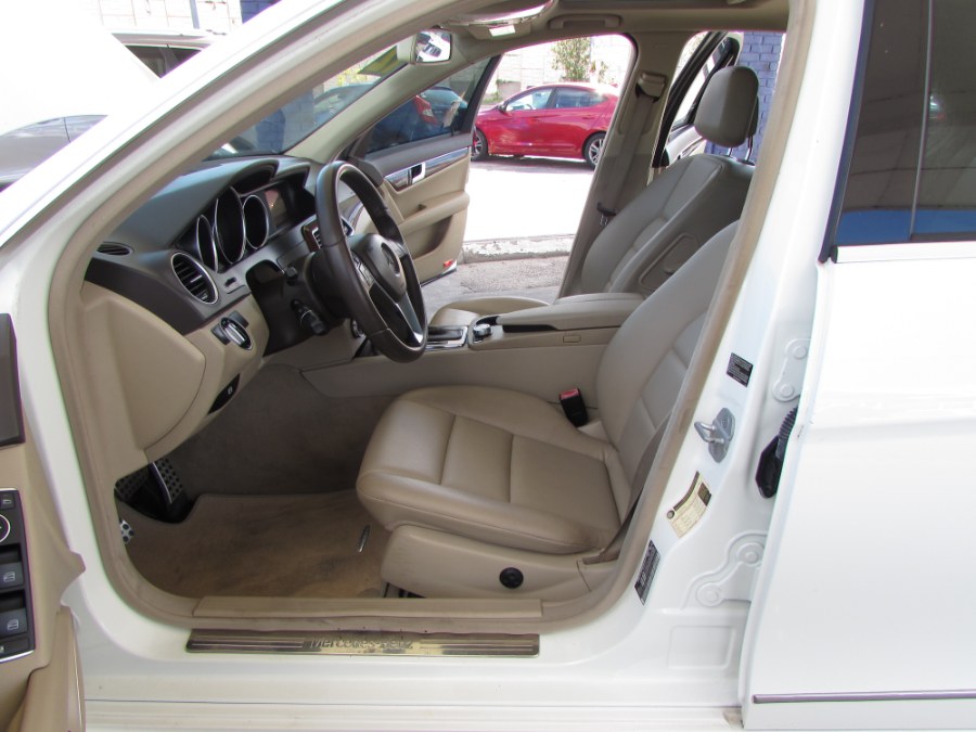 Used Mercedes-Benz C-Class 4dr Sdn C300 Sport 4MATIC 2012 | VIP Auto Enterprise, Inc. Orlando, Florida Used Mercedes-Benz C-Class 4dr Sdn C300 Sport 4MATIC 2012 | VIP Auto Enterprise, Inc. Orlando, Florida
