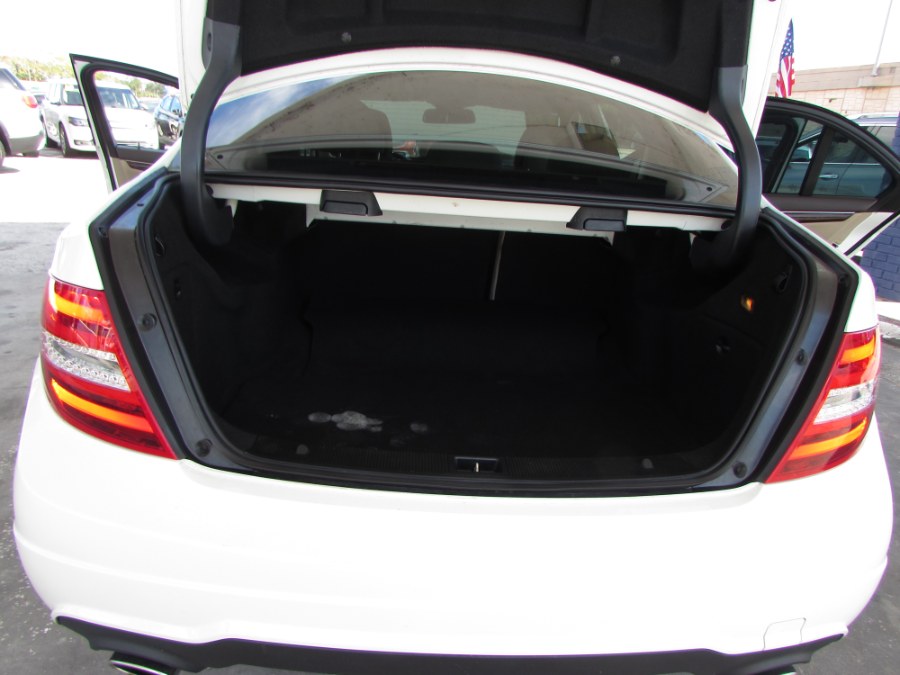 Used Mercedes-Benz C-Class 4dr Sdn C300 Sport 4MATIC 2012 | VIP Auto Enterprise, Inc. Orlando, Florida Used Mercedes-Benz C-Class 4dr Sdn C300 Sport 4MATIC 2012 | VIP Auto Enterprise, Inc. Orlando, Florida