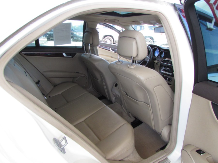 Used Mercedes-Benz C-Class 4dr Sdn C300 Sport 4MATIC 2012 | VIP Auto Enterprise, Inc. Orlando, Florida Used Mercedes-Benz C-Class 4dr Sdn C300 Sport 4MATIC 2012 | VIP Auto Enterprise, Inc. Orlando, Florida