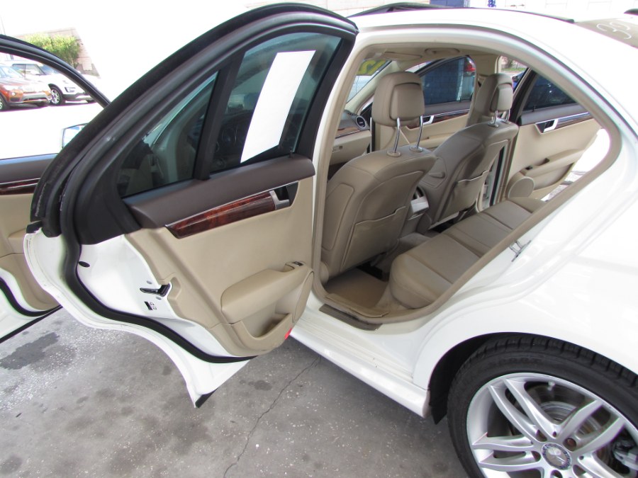 Used Mercedes-Benz C-Class 4dr Sdn C300 Sport 4MATIC 2012 | VIP Auto Enterprise, Inc. Orlando, Florida Used Mercedes-Benz C-Class 4dr Sdn C300 Sport 4MATIC 2012 | VIP Auto Enterprise, Inc. Orlando, Florida