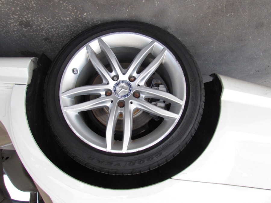 Used Mercedes-Benz C-Class 4dr Sdn C300 Sport 4MATIC 2012 | VIP Auto Enterprise, Inc. Orlando, Florida Used Mercedes-Benz C-Class 4dr Sdn C300 Sport 4MATIC 2012 | VIP Auto Enterprise, Inc. Orlando, Florida