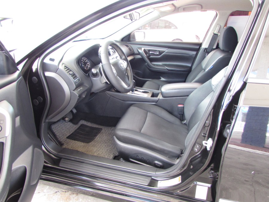 Used Nissan Altima 4dr Sdn I4 2.5 SR 2016 | VIP Auto Enterprise, Inc. Orlando, Florida Used Nissan Altima 4dr Sdn I4 2.5 SR 2016 | VIP Auto Enterprise, Inc. Orlando, Florida