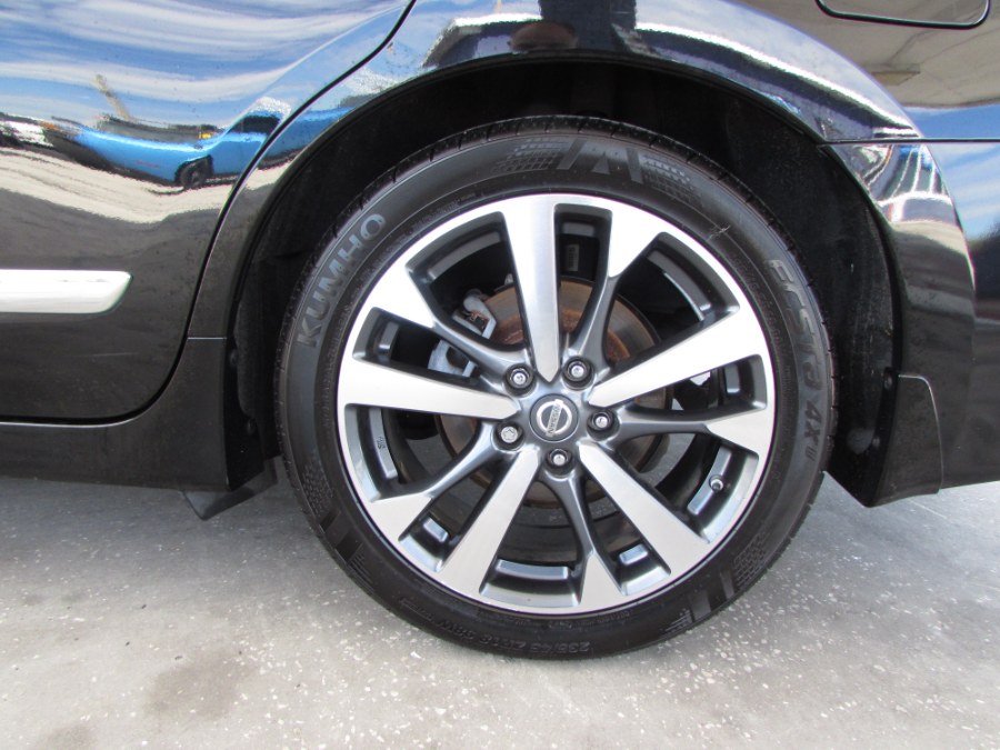 Used Nissan Altima 4dr Sdn I4 2.5 SR 2016 | VIP Auto Enterprise, Inc. Orlando, Florida Used Nissan Altima 4dr Sdn I4 2.5 SR 2016 | VIP Auto Enterprise, Inc. Orlando, Florida