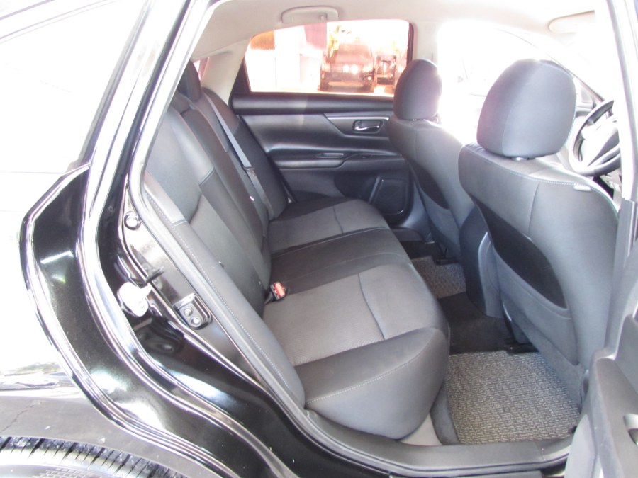 Used Nissan Altima 4dr Sdn I4 2.5 SR 2016 | VIP Auto Enterprise, Inc. Orlando, Florida Used Nissan Altima 4dr Sdn I4 2.5 SR 2016 | VIP Auto Enterprise, Inc. Orlando, Florida