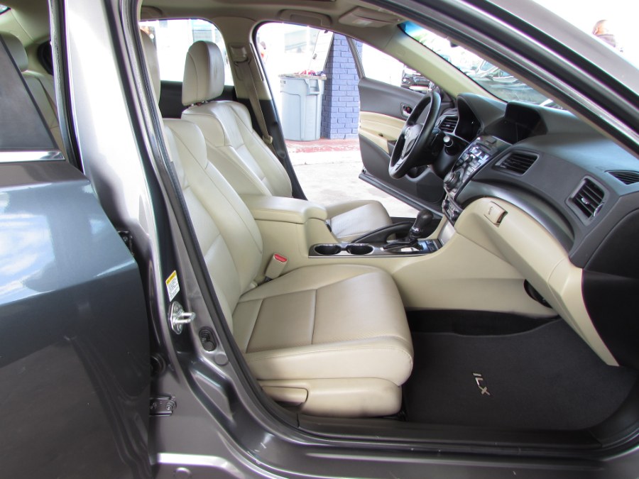 Used Acura ILX 4dr Sdn 2.0L Tech Pkg 2013 | VIP Auto Enterprise, Inc. Orlando, Florida Used Acura ILX 4dr Sdn 2.0L Tech Pkg 2013 | VIP Auto Enterprise, Inc. Orlando, Florida