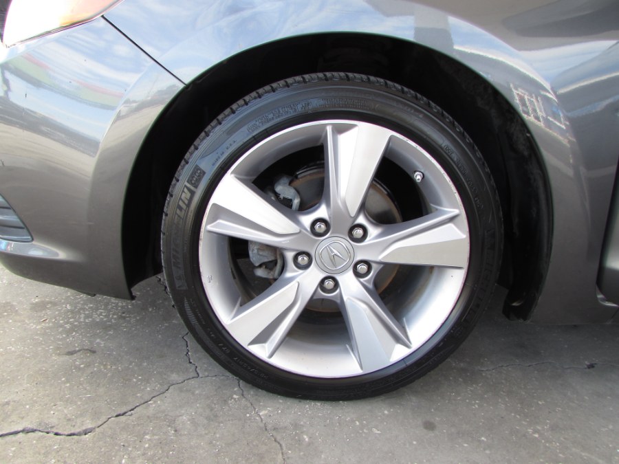 Used Acura ILX 4dr Sdn 2.0L Tech Pkg 2013 | VIP Auto Enterprise, Inc. Orlando, Florida Used Acura ILX 4dr Sdn 2.0L Tech Pkg 2013 | VIP Auto Enterprise, Inc. Orlando, Florida