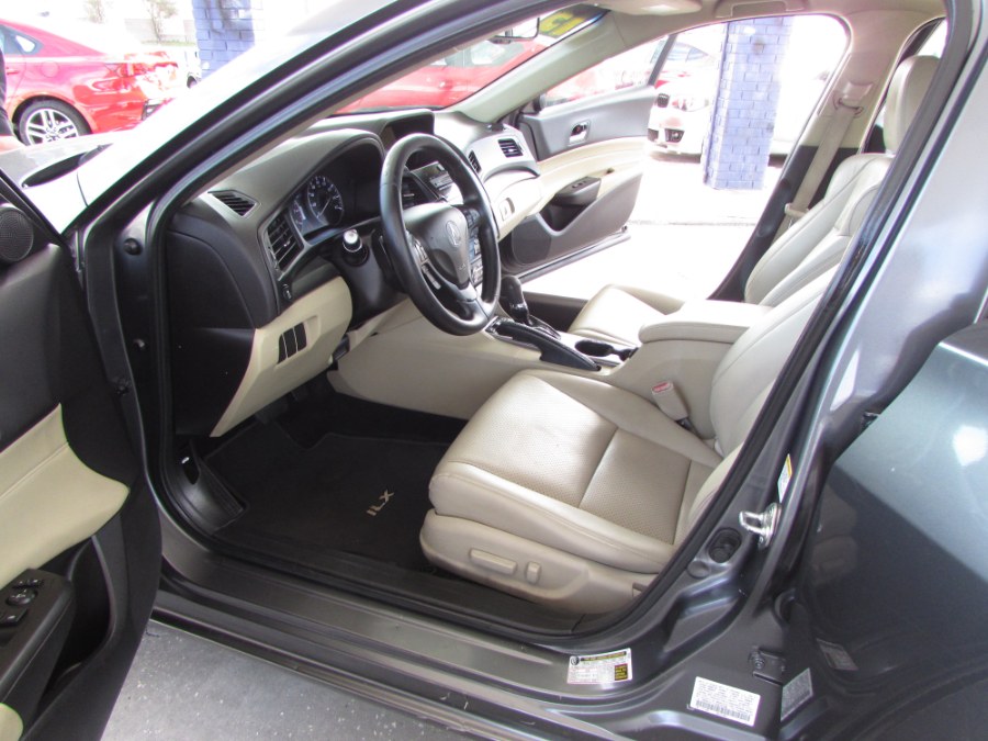 Used Acura ILX 4dr Sdn 2.0L Tech Pkg 2013 | VIP Auto Enterprise, Inc. Orlando, Florida Used Acura ILX 4dr Sdn 2.0L Tech Pkg 2013 | VIP Auto Enterprise, Inc. Orlando, Florida