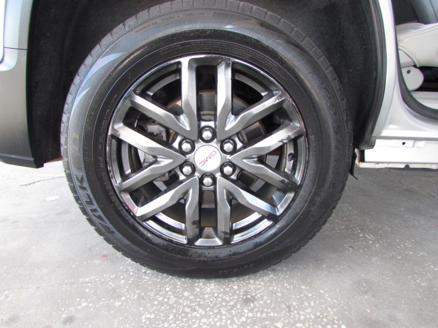 2017 GMC Acadia FWD 4dr SLT w/SLT-1, available for sale in Orlando, Florida | VIP Auto Enterprise, Inc. Orlando, Florida 2017 GMC Acadia FWD 4dr SLT w/SLT-1, available for sale in Orlando, Florida | VIP Auto Enterprise, Inc. Orlando, Florida