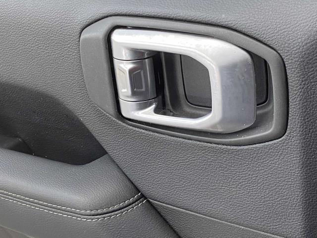 Used Jeep Wrangler Unlimited Sahara 2019 | Eastchester Motor Cars. Bronx, New York Used Jeep Wrangler Unlimited Sahara 2019 | Eastchester Motor Cars. Bronx, New York