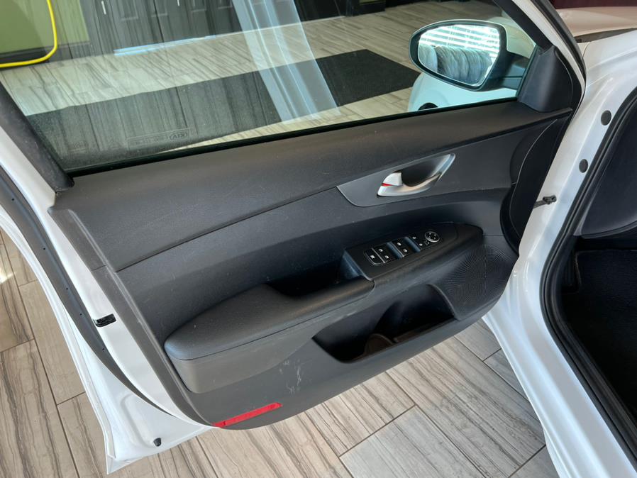 2019 Kia Forte LXS IVT, available for sale in West Hartford, Connecticut | AutoMax. West Hartford, Connecticut 2019 Kia Forte LXS IVT, available for sale in West Hartford, Connecticut | AutoMax. West Hartford, Connecticut