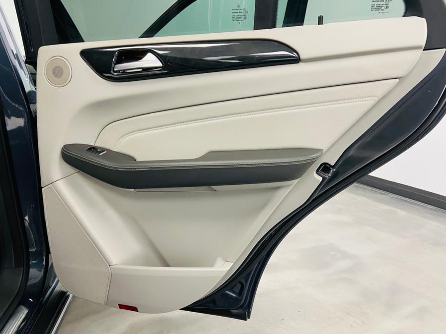 2015 Mercedes-Benz M-Class 4MATIC 4dr ML350, available for sale in Linden, New Jersey | East Coast Auto Group. Linden, New Jersey 2015 Mercedes-Benz M-Class 4MATIC 4dr ML350, available for sale in Linden, New Jersey | East Coast Auto Group. Linden, New Jersey