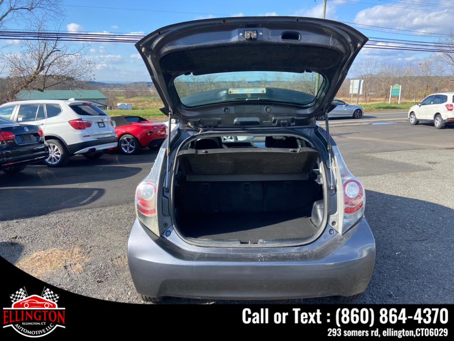 Used Toyota Prius c 5dr HB One (Natl) 2013 | Ellington Automotive LLC. Ellington, Connecticut Used Toyota Prius c 5dr HB One (Natl) 2013 | Ellington Automotive LLC. Ellington, Connecticut
