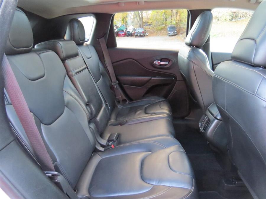 Used Jeep Cherokee Limited 4x4 4dr SUV 2016 | Lake City Exports Inc. Auburn, Maine Used Jeep Cherokee Limited 4x4 4dr SUV 2016 | Lake City Exports Inc. Auburn, Maine