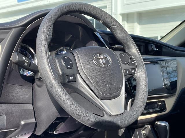 Used Toyota Corolla LE 2017 | Blasius Federal Road. Brookfield, Connecticut Used Toyota Corolla LE 2017 | Blasius Federal Road. Brookfield, Connecticut