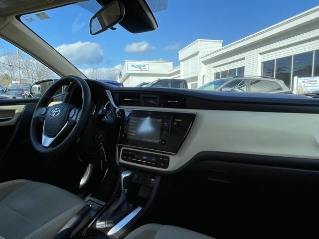 Used Toyota Corolla LE 2017 | Blasius Federal Road. Brookfield, Connecticut Used Toyota Corolla LE 2017 | Blasius Federal Road. Brookfield, Connecticut