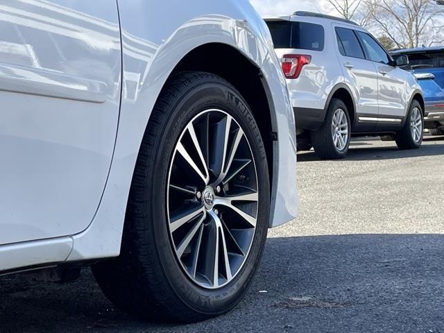 Used Toyota Corolla LE 2017 | Blasius Federal Road. Brookfield, Connecticut Used Toyota Corolla LE 2017 | Blasius Federal Road. Brookfield, Connecticut