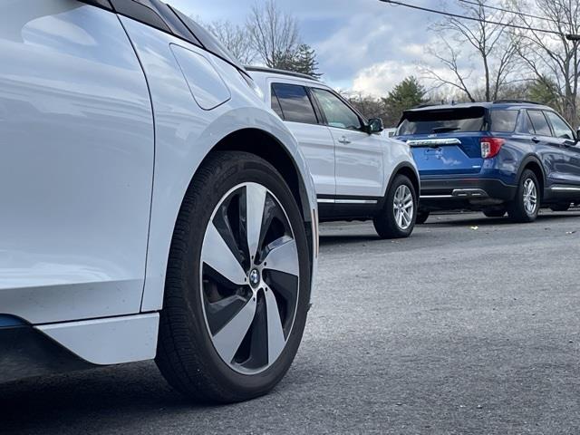 Used BMW I3 with Range Extender 2015 | Blasius Federal Road. Brookfield, Connecticut Used BMW I3 with Range Extender 2015 | Blasius Federal Road. Brookfield, Connecticut