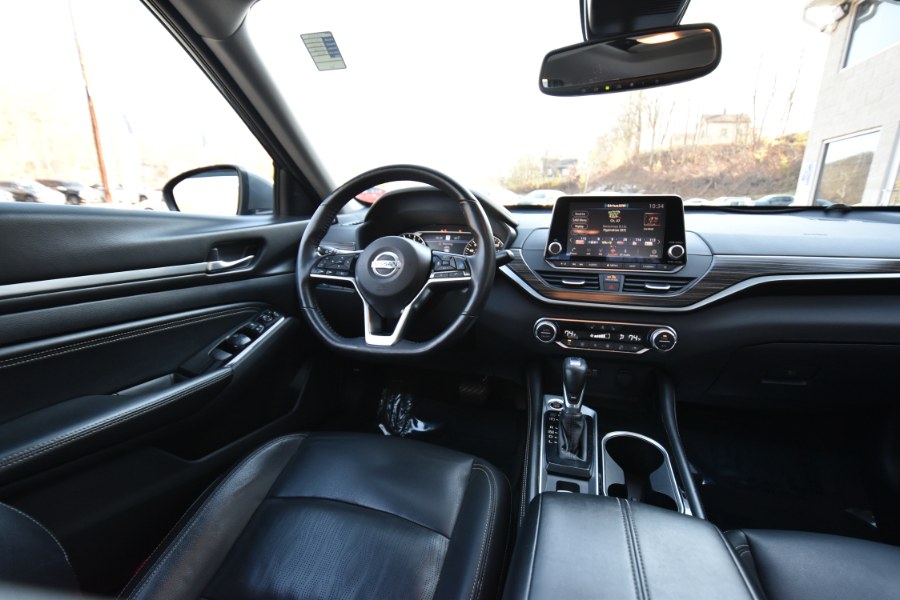 2020 Nissan Altima 2.5 SL Sedan, available for sale in Waterbury, Connecticut | Highline Car Connection. Waterbury, Connecticut 2020 Nissan Altima 2.5 SL Sedan, available for sale in Waterbury, Connecticut | Highline Car Connection. Waterbury, Connecticut