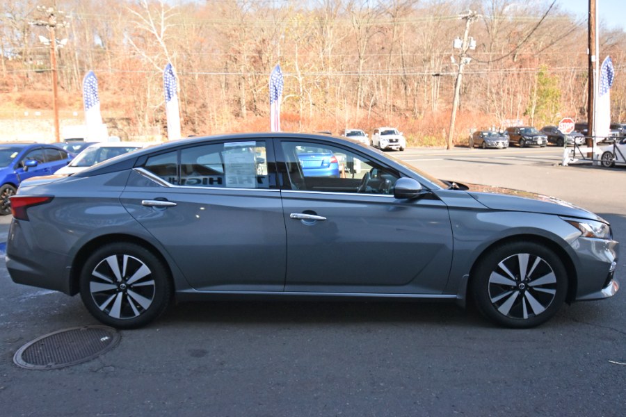 2020 Nissan Altima 2.5 SL Sedan, available for sale in Waterbury, Connecticut | Highline Car Connection. Waterbury, Connecticut 2020 Nissan Altima 2.5 SL Sedan, available for sale in Waterbury, Connecticut | Highline Car Connection. Waterbury, Connecticut
