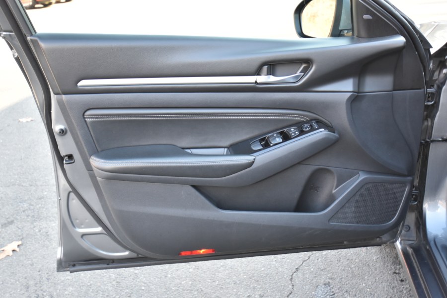 2020 Nissan Altima 2.5 SL Sedan, available for sale in Waterbury, Connecticut | Highline Car Connection. Waterbury, Connecticut 2020 Nissan Altima 2.5 SL Sedan, available for sale in Waterbury, Connecticut | Highline Car Connection. Waterbury, Connecticut