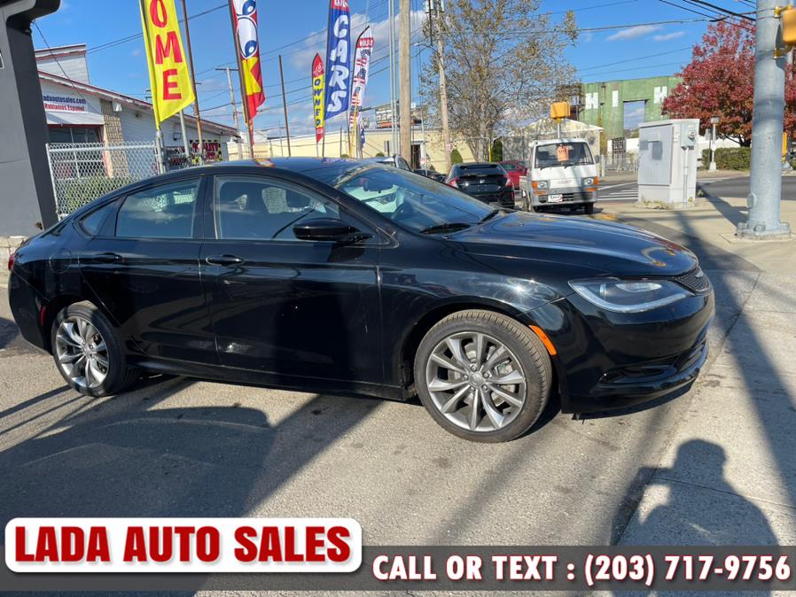 2016 Chrysler 200 4dr Sdn S AWD, available for sale in Bridgeport, Connecticut | Lada Auto Sales. Bridgeport, Connecticut 2016 Chrysler 200 4dr Sdn S AWD, available for sale in Bridgeport, Connecticut | Lada Auto Sales. Bridgeport, Connecticut
