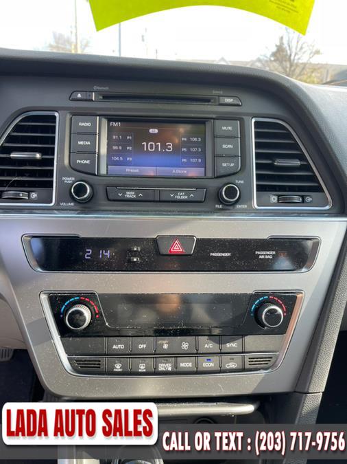 2016 Hyundai Sonata Hybrid 4dr Sdn SE, available for sale in Bridgeport, Connecticut | Lada Auto Sales. Bridgeport, Connecticut 2016 Hyundai Sonata Hybrid 4dr Sdn SE, available for sale in Bridgeport, Connecticut | Lada Auto Sales. Bridgeport, Connecticut
