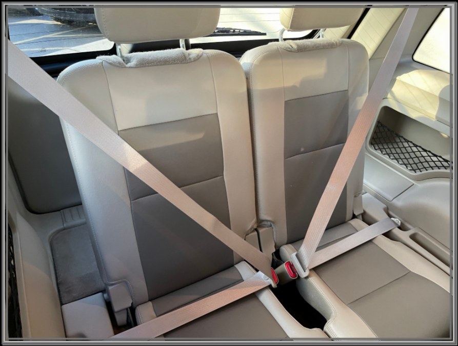 2006 Ford Explorer 4dr 114" WB 4.0L XLT 4WD, available for sale in Huntington Station, New York | My Auto Inc.. Huntington Station, New York 2006 Ford Explorer 4dr 114" WB 4.0L XLT 4WD, available for sale in Huntington Station, New York | My Auto Inc.. Huntington Station, New York