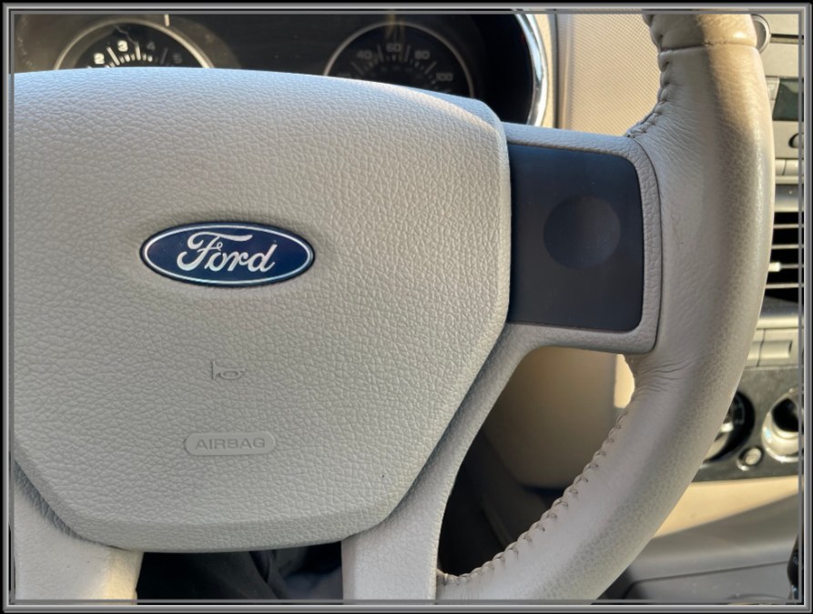 2006 Ford Explorer 4dr 114" WB 4.0L XLT 4WD, available for sale in Huntington Station, New York | My Auto Inc.. Huntington Station, New York 2006 Ford Explorer 4dr 114" WB 4.0L XLT 4WD, available for sale in Huntington Station, New York | My Auto Inc.. Huntington Station, New York